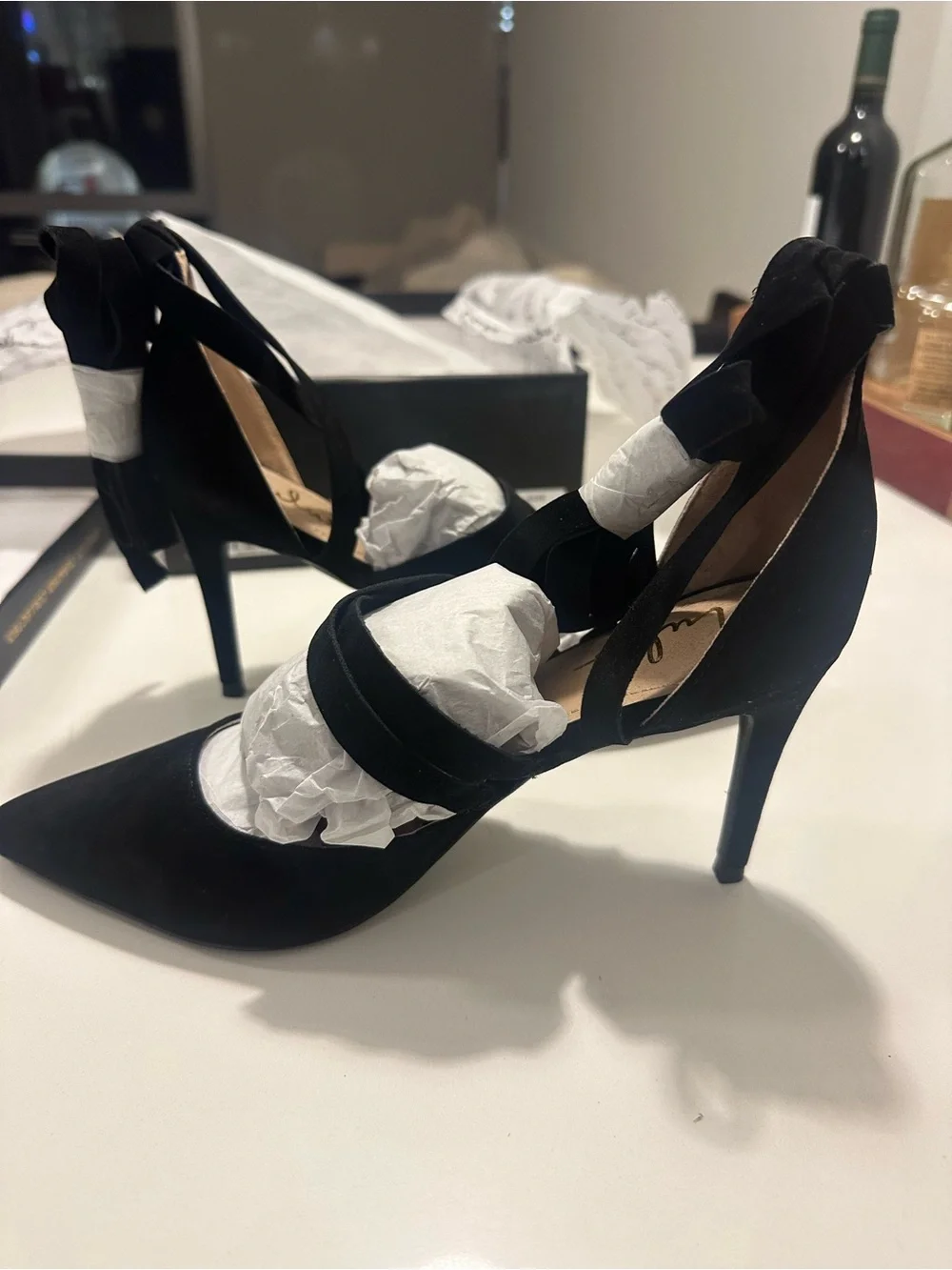 🆕 Lulu's Black Pointed-Toe Lace-Up Heels